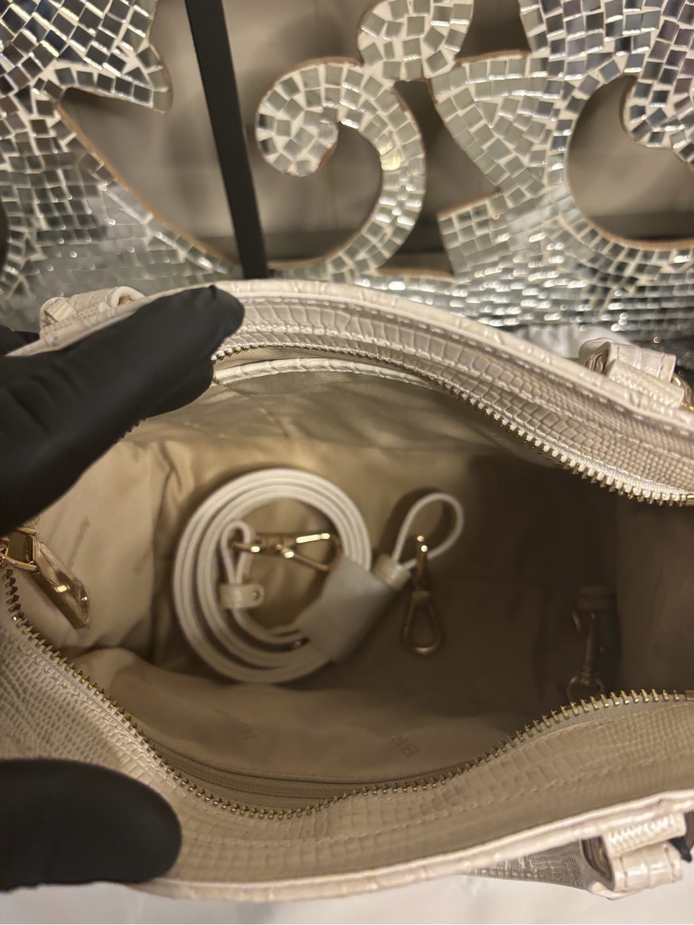 ⭐️Brahmin Cami Sea Salt White Carman Leather Satchel - Picture 3 of 12